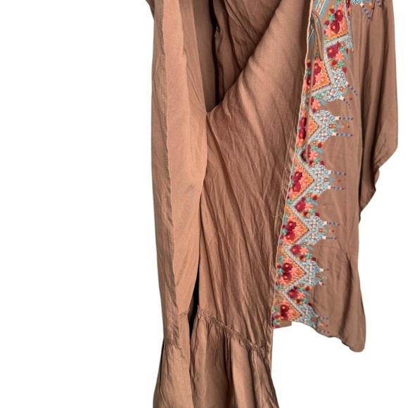 Tan Embroidered Lace Up Ruffle Bottom Boxy Batwing Top Cover Up Size S Boutique - Picture 8 of 15